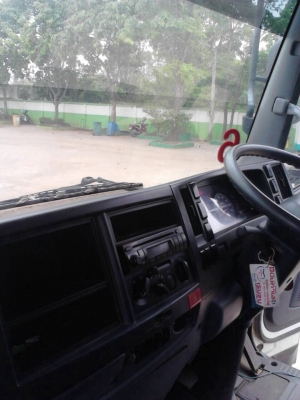 ขาย 10 ล้อดั้ม ISUZU FVZ 300 แรงม้า ออกห้างปี 55 มีลำโพงลากพ่วง คัสซีสวยตลอดเส้น เครื่องเดิม เกียร์เดิม แอร์เย็น ยางเรเดียลเต็ม วิ่งแค่ 70,000 กม. ทะเบียนพร้อมโอนครับ ขาย 10 ล้อดั้ม ISUZU FVZ 300 แรงม้า ออกห้างปี 55 มีลำโพงลากพ่วง คัสซีสวยตลอดเส้น เครื่องเดิม เกียร์เดิม แอร์เย็น ยางเรเดียลเต็ม วิ่งแค่ 70,000 กม. ทะเบียนพร้อมโอนครับ