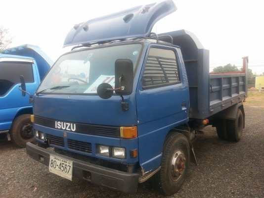 ขายดั้มISUZU NPR 110แรง Fหน้า-หลัง กระบะดั้มต่อใหม่สวยมากไม่ผุ ยางดี6เส้น เครื่องดี ภายในสวย คัชซีสวย สภาพพร้อมใช้งาน เอกสารพร้อมโอน สนใจโทร 090-8588220คุณนะ 093-3258446คุณบิวตี้ ID:narong498 หรือ www.truck.in.th/498 หรือfb:ณรงค์ ซื้อขายรถมือสอง(เว็บไซต์ส