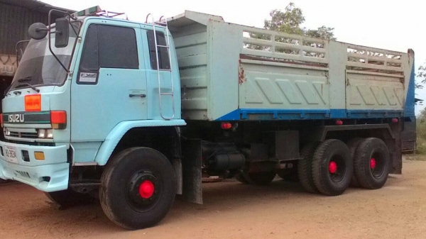 Rocky 240 นางฟ้าแท้ๆๆกะบะสามมิตร สวยๆๆ