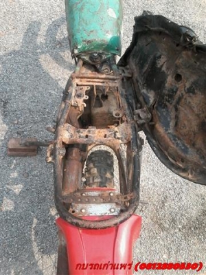 ขาย DT100 รถจอดกดสตาร์ทลงแรงอัดดีไม่มีเอกสารออกใบซื้อขายให้เหมาะเอาไปทำอะไหล่หรือบิ้วใหม่ ขาย 3900 บาท