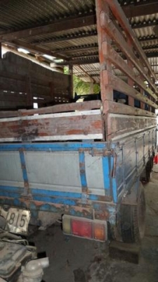 อีชูชุ TL  85 แรง   สภาพพร้อมใช้งาน  ราคา  150,000  บาท(เดินทางปลอดภัย..กำไร ร่ำรวย พี่จาก อ.ประโคนชัย )