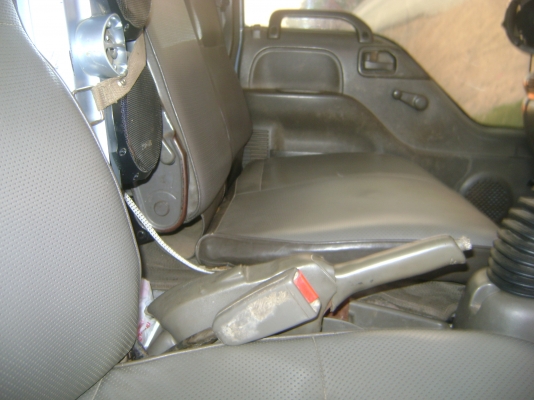 เครื่อง 4HF1  120 แรง  รถปี  42  ราคา  520,000  บาท