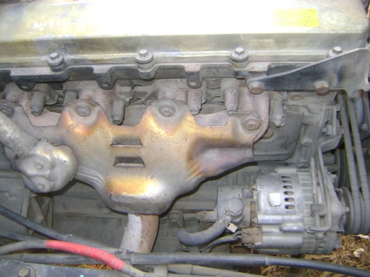 เครื่อง 4HF1  120 แรง  รถปี  42  ราคา  520,000  บาท