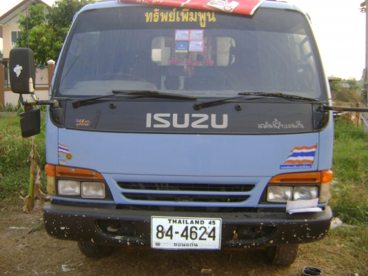 เครื่อง 4HF1  120 แรง  รถปี  42  ราคา  520,000  บาท