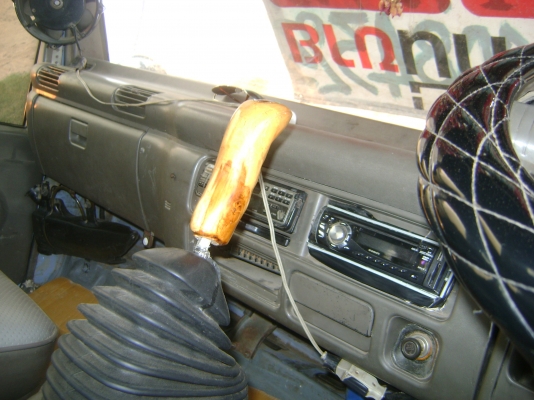 เครื่อง 4HF1  120 แรง  รถปี  42  ราคา  520,000  บาท