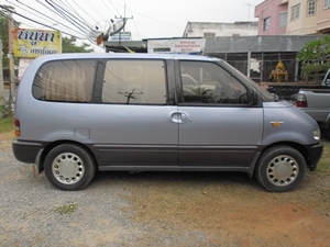 nissan serena