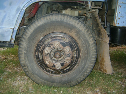 แก้มเหลือง  115 แรง  ราคา  425,000  บาท