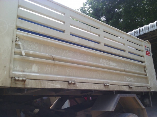 รถฮีโน่ 6 ล้อดั้ม  150  แรงม้า. ปี 55   ( รถวิ่ง 4x,xxx กม. )     สนใจติดต่อ  081 - 6079515