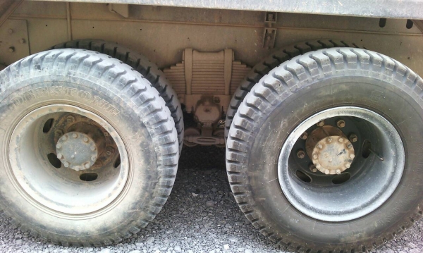 รถอีซูซุ 10 ล้อดั้ม FXZ  240 แรงม้า. ปี 39  ( นางฟ้าแท้. )   สนใจติดต่อ   081 - 6079515