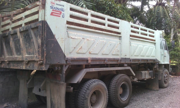 รถอีซูซุ 10 ล้อดั้ม FXZ  240 แรงม้า. ปี 39  ( นางฟ้าแท้. )   สนใจติดต่อ   081 - 6079515