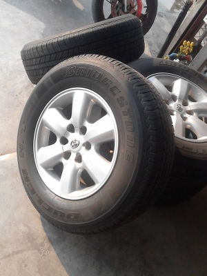 แม๊ก VIGO ขอบ 17 ( 17 X 7 1/2 JJ ) ยาง 265/65R17 ชุด 4 ล้อ TEL.081-427-3941 แม๊ก VIGO ขอบ 17 ( 17 X 7 1/2 JJ ) ยาง 265/65R17 ชุด 4 ล้อ TEL.081-427-3941