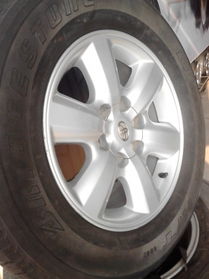 แม๊ก VIGO ขอบ 17 ( 17 X 7 1/2 JJ ) ยาง 265/65R17 ชุด 4 ล้อ TEL.081-427-3941 แม๊ก VIGO ขอบ 17 ( 17 X 7 1/2 JJ ) ยาง 265/65R17 ชุด 4 ล้อ TEL.081-427-3941