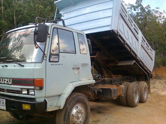 10ลัอดั้ม195แรง...ISUZU FVZ32MZP R3000706ปี38 ดั้มสามมิตร รถสภาพดีสวยใช้ได้....