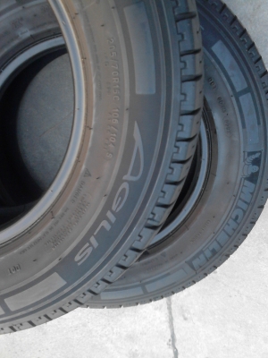 205/70R15 MICHELIN AGILIS ปี 2013 มี 2 เส้น TEL.081-427-3941 205/70R15 MICHELIN AGILIS ปี 2013 มี 2 เส้น TEL.081-427-3941