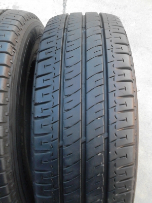205/70R15 MICHELIN AGILIS ปี 2013 มี 2 เส้น TEL.081-427-3941 205/70R15 MICHELIN AGILIS ปี 2013 มี 2 เส้น TEL.081-427-3941