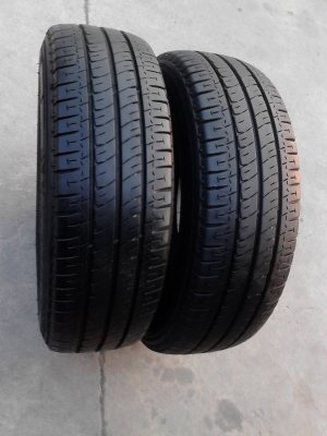 205/70R15 MICHELIN AGILIS ปี 2013 มี 2 เส้น TEL.081-427-3941 205/70R15 MICHELIN AGILIS ปี 2013 มี 2 เส้น TEL.081-427-3941