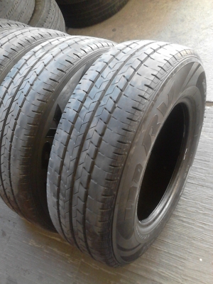 215/70R15 BRIDGESTONE  LEO RV ชุด 4 เส้น  TEL.081-427-3941