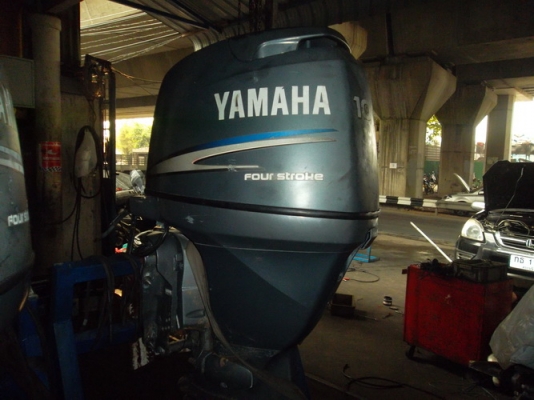 เครื่องเรือYAMAHA 100 hp four stoke