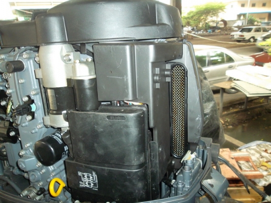 เครื่องเรือYAMAHA 100 hp four stoke เครื่องเรือYAMAHA 100 hp four stoke