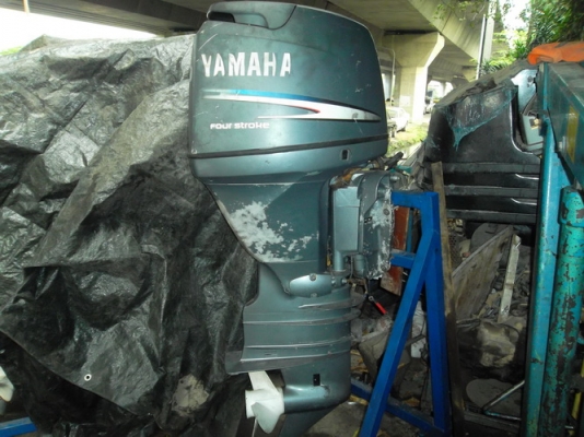 เครื่องเรือYAMAHA 100 hp four stoke เครื่องเรือYAMAHA 100 hp four stoke