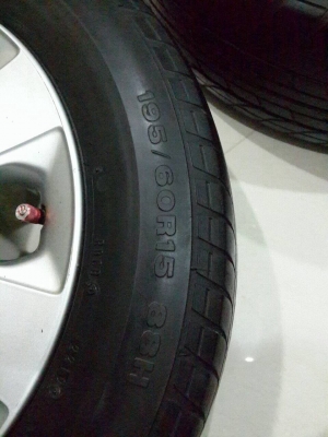 ลดราคา ด่วนๆ แม็กพร้อมยาง 195-60-r15 toyota 4รู100 ลดราคา ด่วนๆ แม็กพร้อมยาง 195-60-r15 toyota 4รู100