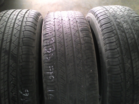 235/70R16 MICHELIN LATITUDE tour hp ชุด 4 เส้น TEL.081-427-3941 235/70R16 MICHELIN LATITUDE tour hp ชุด 4 เส้น TEL.081-427-3941