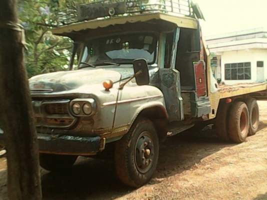 **245,000 บ.ต่อรอง///10ล้อหัวยาวISUZU TX-180** ขาย ISUZU TX-180 10ล้อหัวยาว 1เพลา ท้ายลาดขึ้นแบคโฮ PC100/120 ISUZU TX วางเครื่อง NISSAN PD6-180HP 6สูบ (ยังไม่ลงเล่ม) เครื่องดี แรงดี คับ เกียร์ดี เข้าง่าย ช่วงล่างใหญ่แล้ว เพลาเดียวFUSO คัสซีดี ยังสวยคับ มี