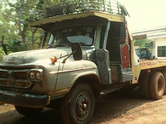 **245,000 บ.ต่อรอง///10ล้อหัวยาวISUZU TX-180** ขาย ISUZU TX-180 10ล้อหัวยาว 1เพลา ท้ายลาดขึ้นแบคโฮ PC100/120 ISUZU TX วางเครื่อง NISSAN PD6-180HP 6สูบ (ยังไม่ลงเล่ม) เครื่องดี แรงดี คับ เกียร์ดี เข้าง่าย ช่วงล่างใหญ่แล้ว เพลาเดียวFUSO คัสซีดี ยังสวยคับ มี