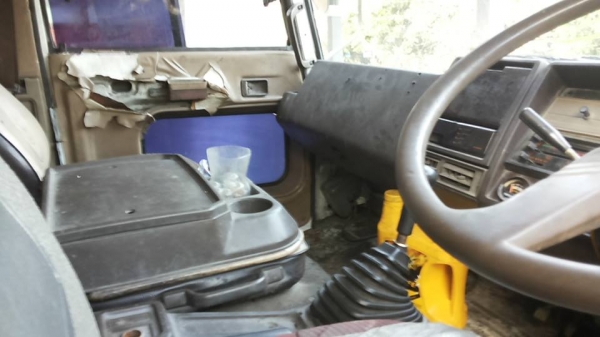 ***ขายแล้วครับขอบคุณ Truck2hand ขาย หัวคัสซี HINO KT-220HP 10ล้อ1เพลาHINO KT725 เดิม2เพลาตอนเพลาเดียว วางเครื่อง SUMO EM100-220HP หัวF18 (ลงเล่มครบ) เครื่องดี แรงดี ยังแน่น เกียร์ดี เข้าง่ายไม่หลุด ช่วงล่าง เพลาเดียว ถอดสโลว คัสซีดี มีบวม ***ขายแล้วครับขอบคุณ Truck2hand ขาย หัวคัสซี HINO KT-220HP 10ล้อ1เพลาHINO KT725 เดิม2เพลาตอนเพลาเดียว วางเครื่อง SUMO EM100-220HP หัวF18 (ลงเล่มครบ) เครื่องดี แรงดี ยังแน่น เกียร์ดี เข้าง่ายไม่หลุด ช่วงล่าง เพลาเดียว ถอดสโลว คัสซีดี มีบวม