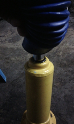 กรุณากรอกรายละเอียด...ขายโช็ค Amadaxtreme ใส่โตโยต้าวีโก้พีรันเนอร์พร้อมสปริง Ironman