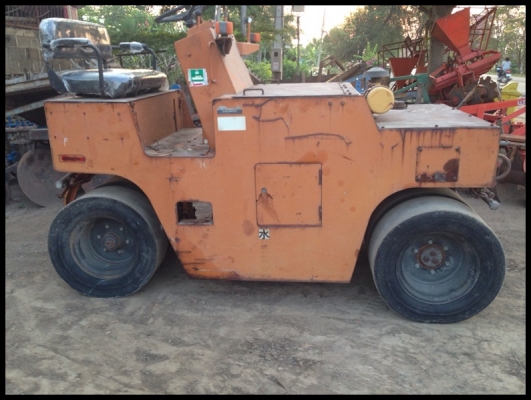 รถบดถนน ซาไก(sakai) หนักประมาณ 3 ตัน รถเก่านอกพร้อมใช้งาน โทรสอบถาม 092-5192499