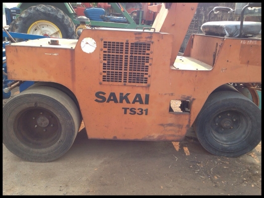 รถบดถนน ซาไก(sakai) หนักประมาณ 3 ตัน รถเก่านอกพร้อมใช้งาน โทรสอบถาม 092-5192499