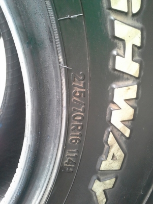 Nitto Dura Grappler 275/70/16 ปี11 สวยๆ สภาพดี 1ชุด Nitto Dura Grappler 275/70/16 ปี11 สวยๆ สภาพดี 1ชุด