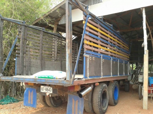 ขายรถวิ่งอ้อย10ล้อ2เพลาฟูโซ่ เกียร์กลาง เครื่อง165 6BD1 แชชซีสวยเครื่องดี เอกสารเล่มทะเบียนเต็ม พร้อมลุยงาน