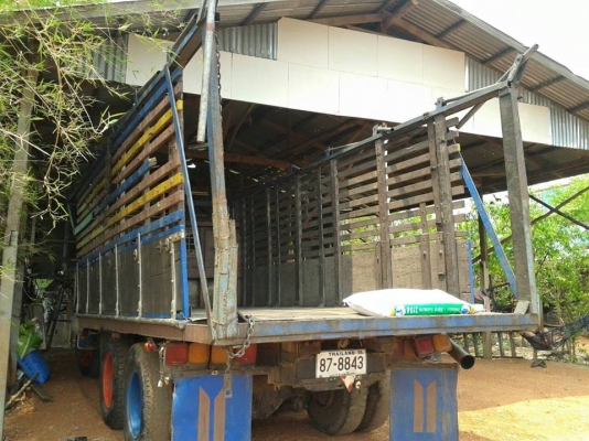 ขายรถวิ่งอ้อย10ล้อ2เพลาฟูโซ่ เกียร์กลาง เครื่อง165 6BD1 แชชซีสวยเครื่องดี เอกสารเล่มทะเบียนเต็ม พร้อมลุยงาน