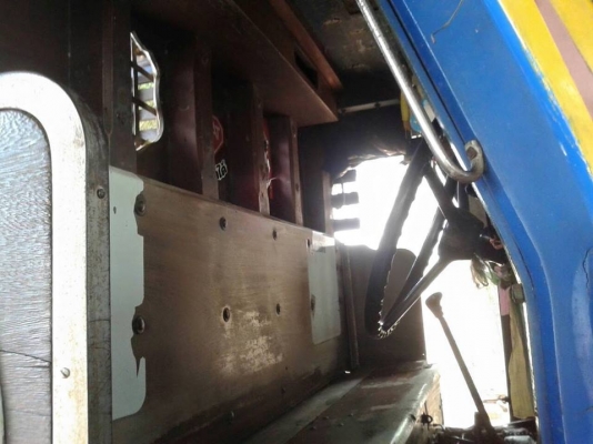 ขายรถวิ่งอ้อย10ล้อ2เพลาฟูโซ่ เกียร์กลาง เครื่อง165 6BD1 แชชซีสวยเครื่องดี เอกสารเล่มทะเบียนเต็ม พร้อมลุยงาน