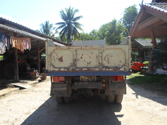 ขาย 6 ล้อดั้ม HINO KM 777 165 แรง