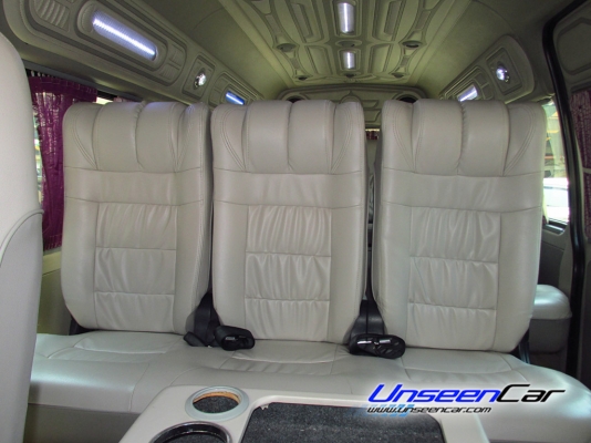 ขายด่วนๆ. รถตู้TOYOTA COMMUTER. ตู้ CNG 2.7 CC   เกียร์ออโต้โรงงา่น  2011  วีไอพี เต็มๆ. ราคา 809,000 บาทค่ะ. โทร 0922726669 ตันหยงค่ะ ใช้เงินออกรถ 50,000 บาทเท่านั้น