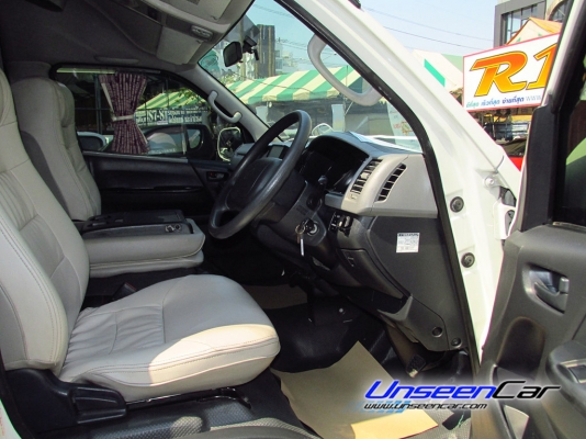 ขายด่วนๆ. รถตู้TOYOTA COMMUTER. ตู้ CNG 2.7 CC   เกียร์ออโต้โรงงา่น  2011  วีไอพี เต็มๆ. ราคา 809,000 บาทค่ะ. โทร 0922726669 ตันหยงค่ะ ใช้เงินออกรถ 50,000 บาทเท่านั้น