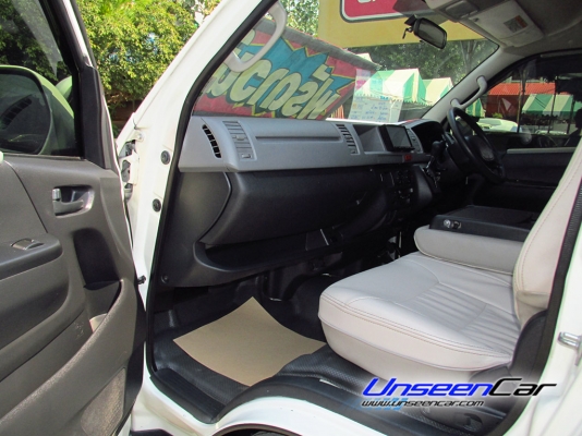 ขายด่วนๆ. รถตู้TOYOTA COMMUTER. ตู้ CNG 2.7 CC   เกียร์ออโต้โรงงา่น  2011  วีไอพี เต็มๆ. ราคา 809,000 บาทค่ะ. โทร 0922726669 ตันหยงค่ะ ใช้เงินออกรถ 50,000 บาทเท่านั้น