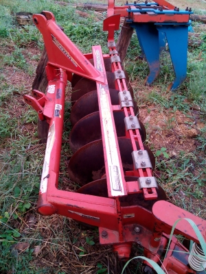 ขายผานพรวนตราช้าง226สภาพดีครับใบเต็มหนาสวยๆครับ