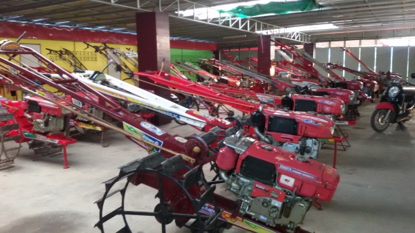 มาเครื่องมือสองจำนวนมากขายในราคาไม้แพงจะชื้อแต่หางก็ได้จะชื้อแต่เครื้องก็ได้ราคาต่อรองได้ทุกตัวมีไบการค้าไห้ทุกตัวสนใจโทร0813655997อำพร พาเจริญ