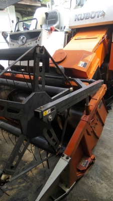 ขายรถเกี่ยวข้าว KUBOTA 60 รถสวยปี 55 เครี่องดี พร้อมใช้งาน