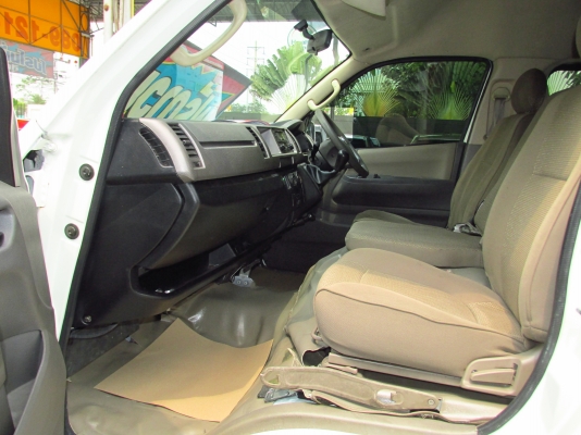 รถตู้มือสอง ปี 2013 ราคา339,000 เดิมๆ เบนซิน-CNG 18 ที่นั่ง สอบถามเพิ่มเติม 088-000-2189 เดือน