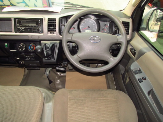 รถตู้มือสอง ปี 2013 ราคา339,000 เดิมๆ เบนซิน-CNG 18 ที่นั่ง สอบถามเพิ่มเติม 088-000-2189 เดือน