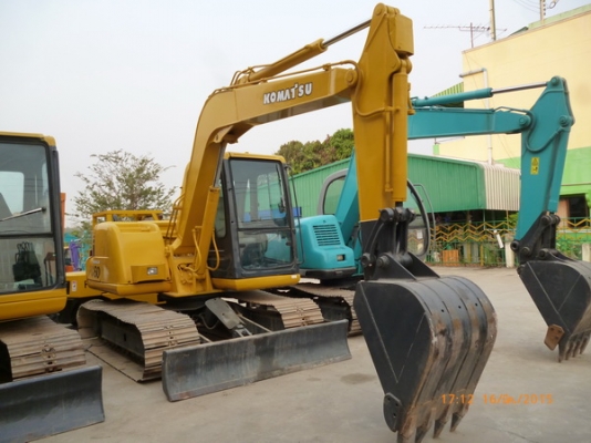 ขายรถขุด KOิMATSU PC60-7 ขายรถขุด KOิMATSU PC60-7