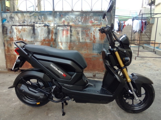 ขาย Honda Zoomer X (สีดำด้าน) รถ4เดือน คอมบายเบรก ตัวท็อป ใหม่ล่าสุด สวย