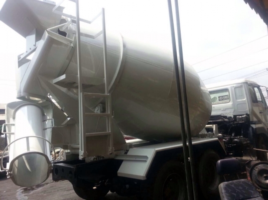 ขายรถโม่ปูน Nissan Bigtham 10 ล้อ พร้อมทะเบียน