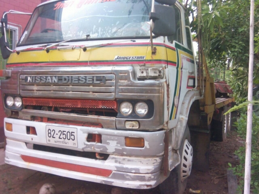 ขาย NISSON 10ล้อ2เพลา  หางปลา