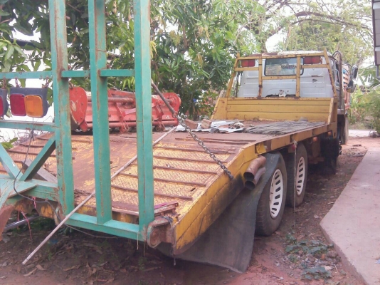 ขาย NISSON 10ล้อ2เพลา  หางปลา